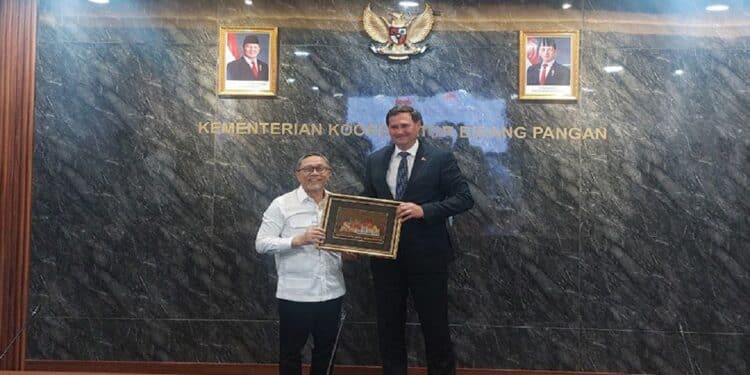 Zulkifli hasan and maxim ryzhenkov